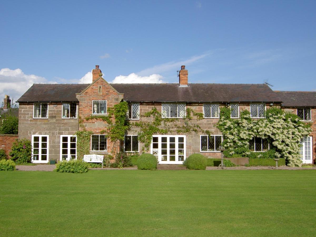 Manor Farm Egerton Bed & Breakfast Malpas  Eksteriør bilde
